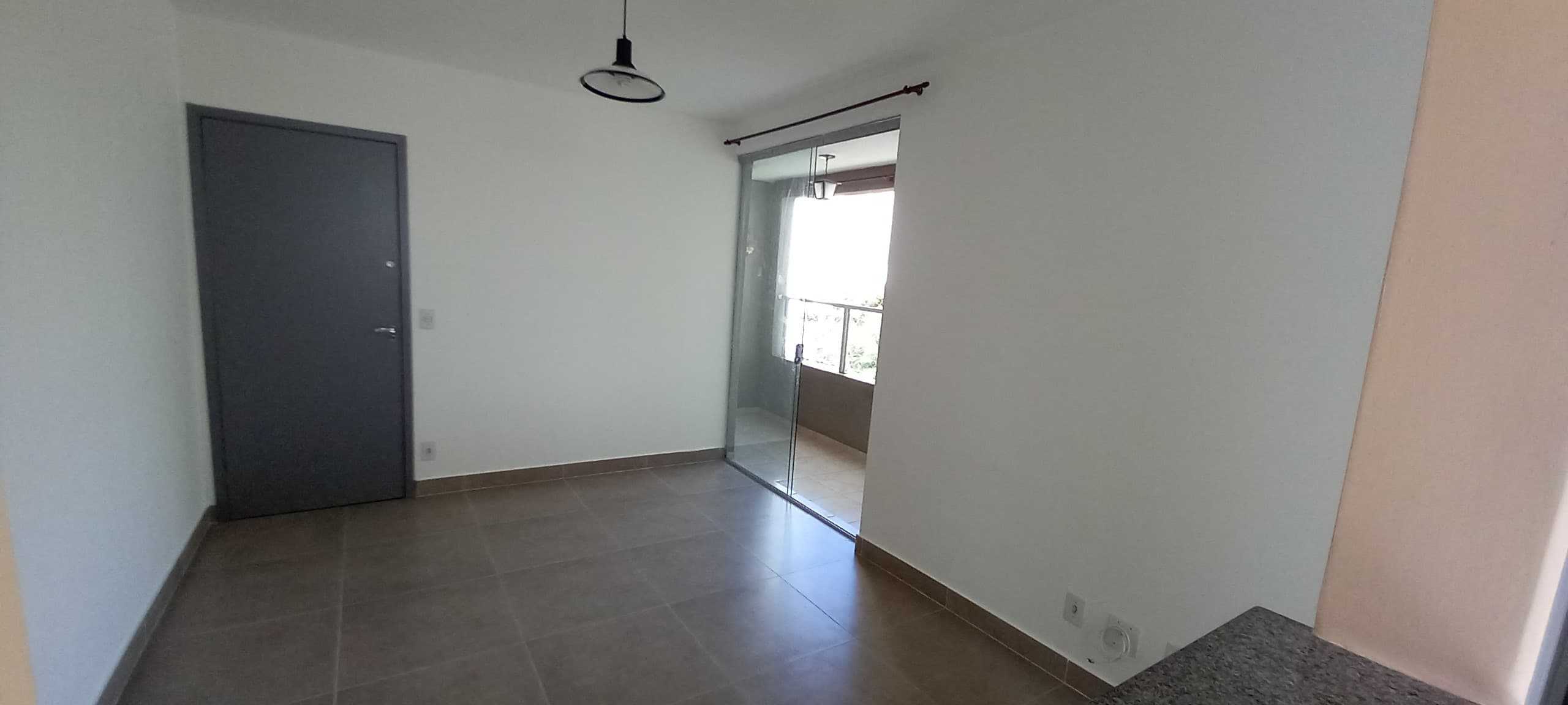 Apartamento à venda com 2 quartos, 70m² - Foto 3