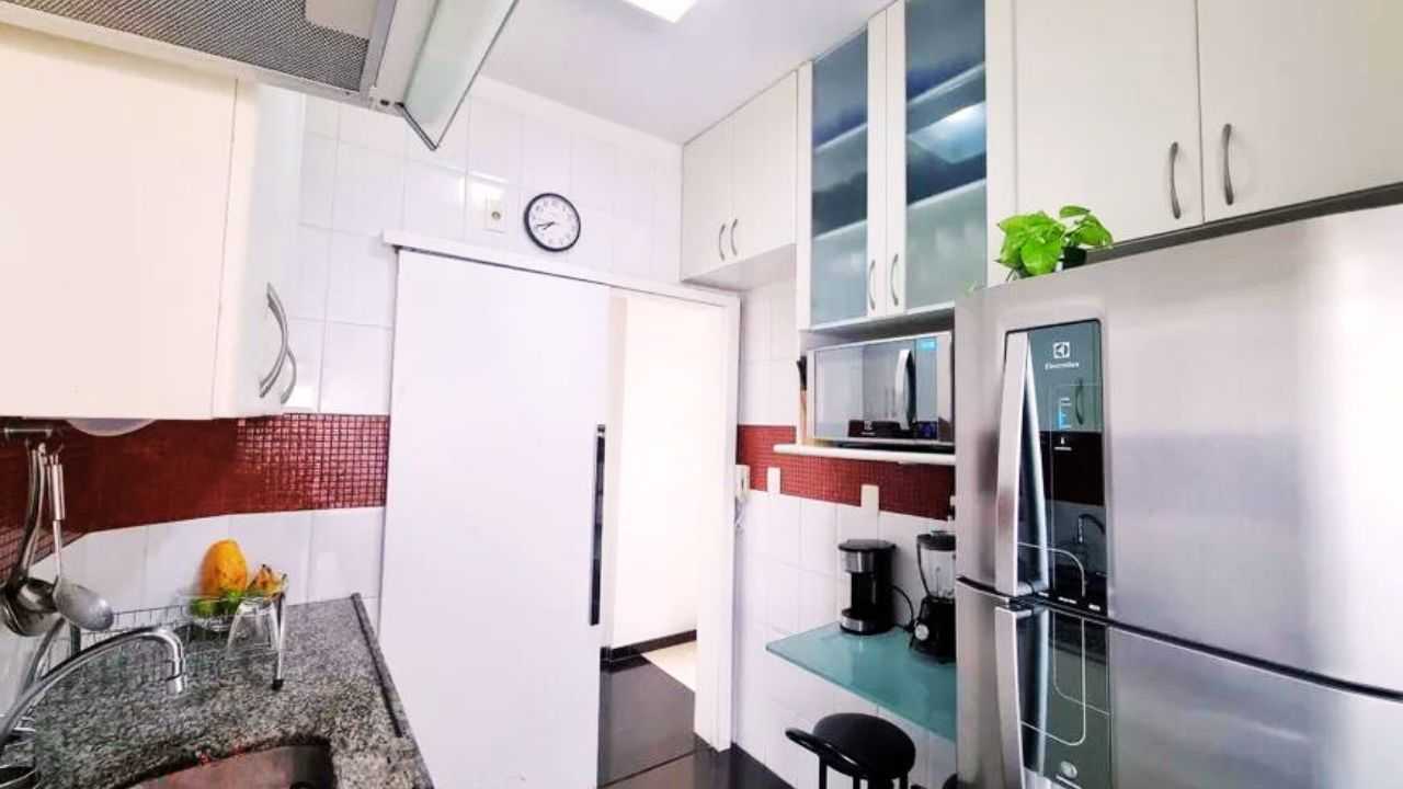 Apartamento à venda com 3 quartos, 90m² - Foto 13