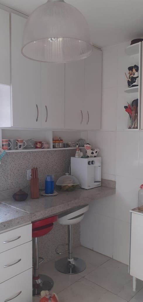 Casa à venda com 2 quartos, 80m² - Foto 13