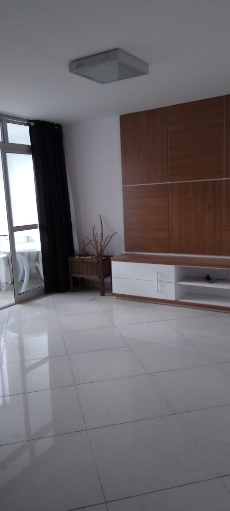 Apartamento à venda com 3 quartos, 128m² - Foto 1