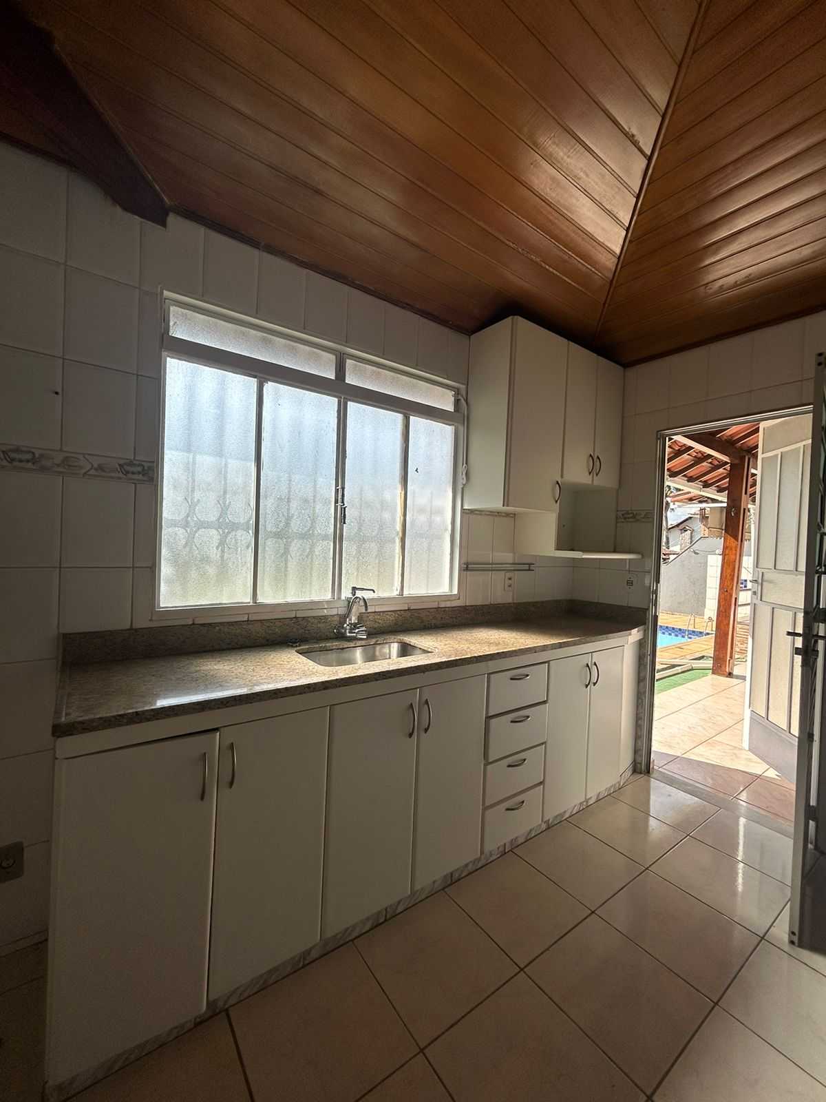 Casa à venda com 3 quartos, 189m² - Foto 11