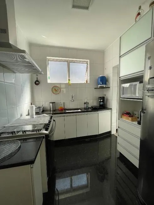 Apartamento à venda com 4 quartos, 155m² - Foto 4