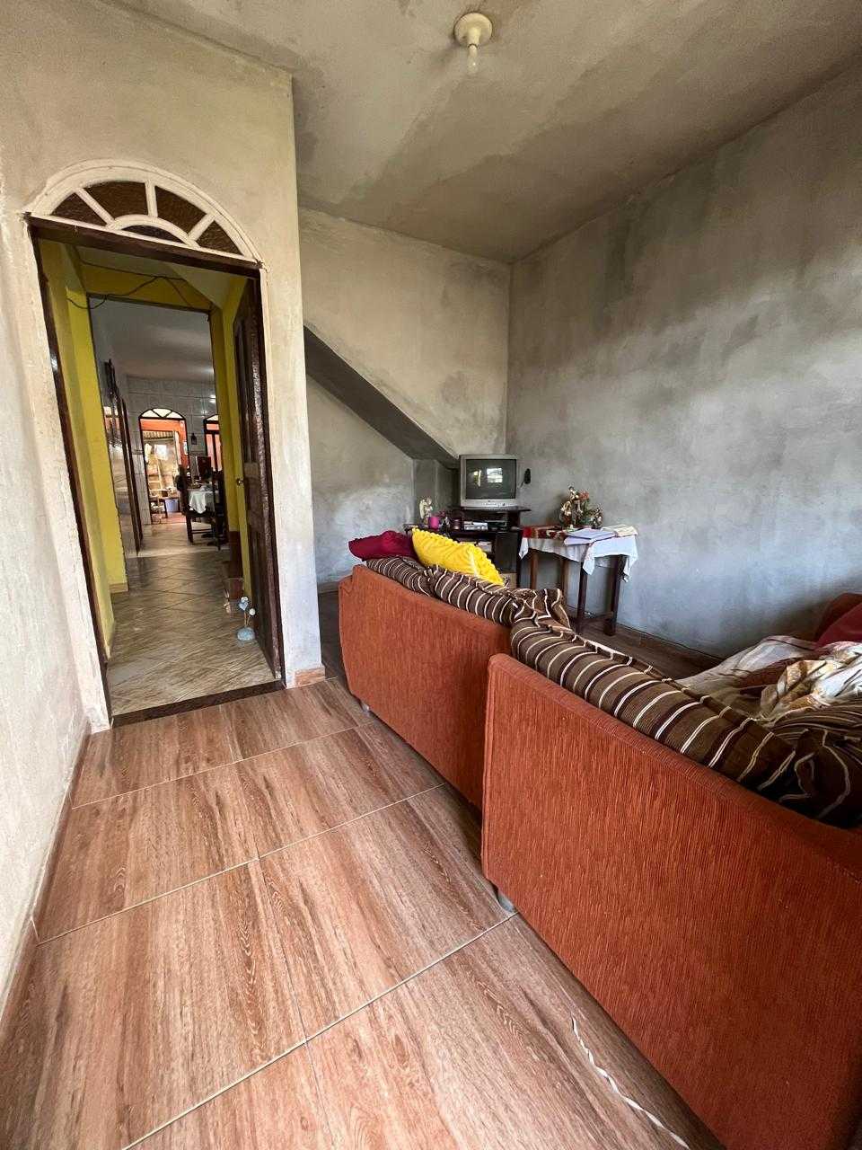 Casa à venda com 5 quartos, 186m² - Foto 4