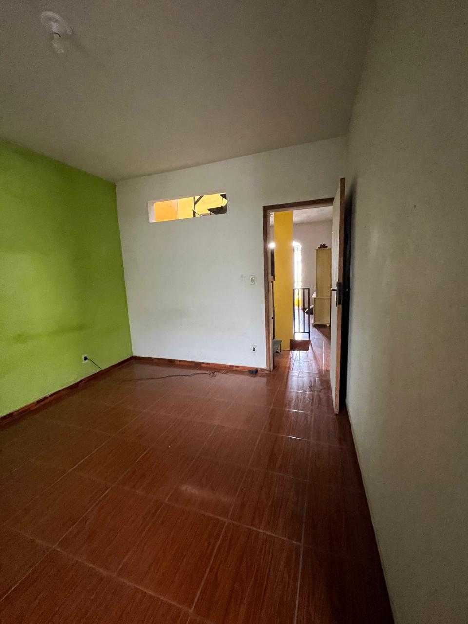 Casa à venda com 5 quartos, 186m² - Foto 11