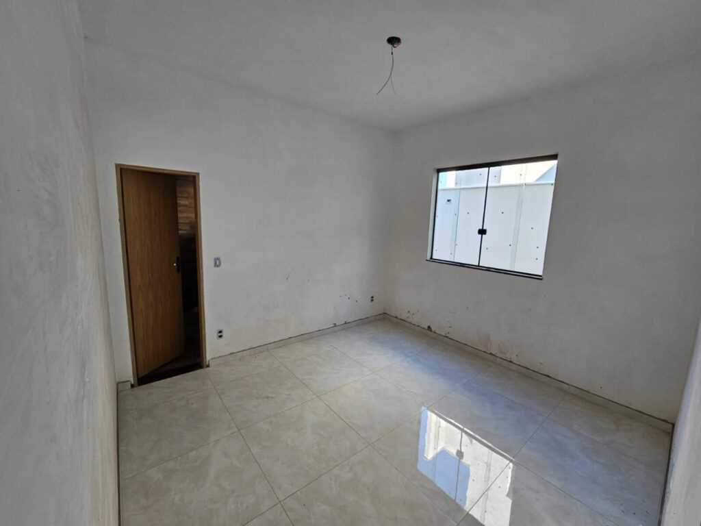 Casa à venda com 2 quartos, 80m² - Foto 7