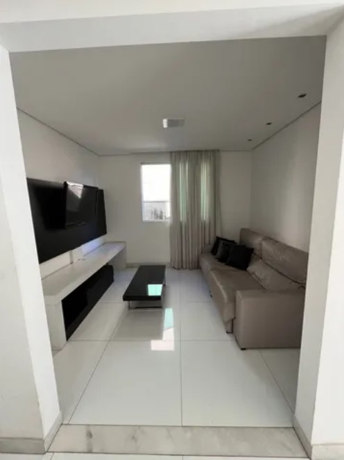 Casa à venda com 4 quartos, 378m² - Foto 4