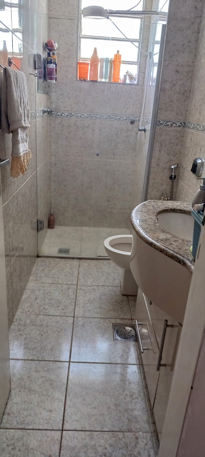 Apartamento à venda com 3 quartos, 75m² - Foto 18