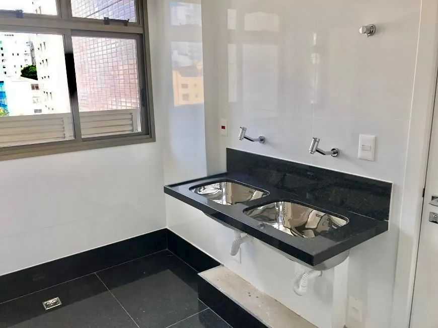 Apartamento à venda com 4 quartos, 187m² - Foto 8