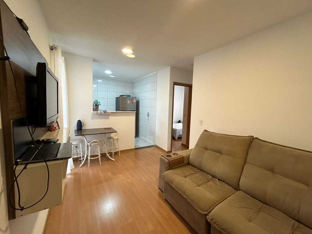 Apartamento à venda com 2 quartos, 42m² - Foto 2