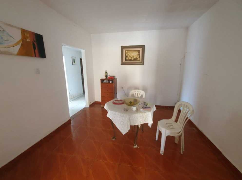 Casa à venda com 3 quartos, 360m² - Foto 4