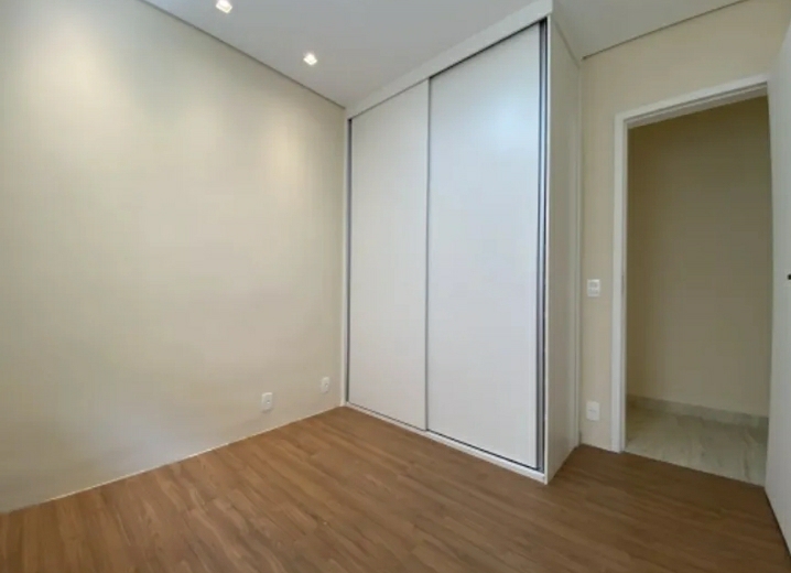 Casa à venda com 4 quartos, 112m² - Foto 7