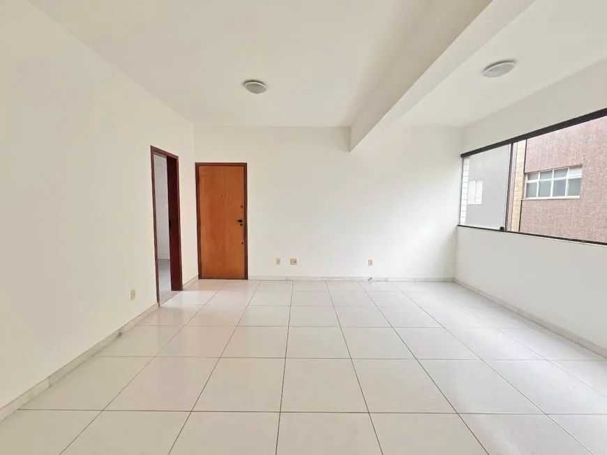 Apartamento à venda com 3 quartos, 83m² - Foto 4