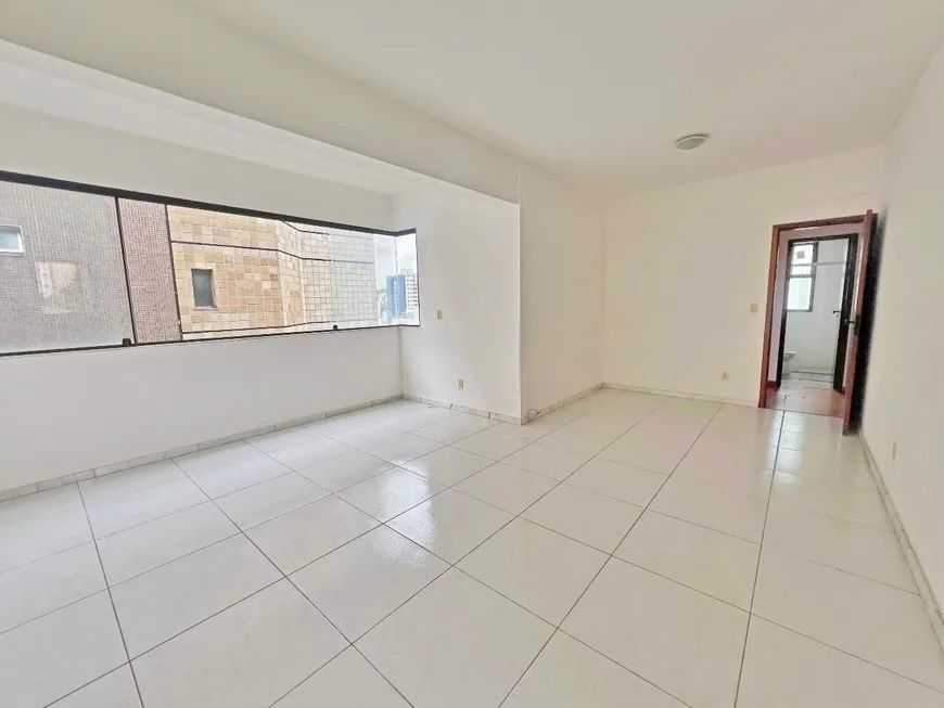 Apartamento à venda com 3 quartos, 83m² - Foto 1