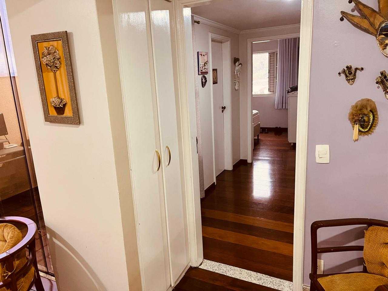 Casa à venda com 4 quartos, 200m² - Foto 17