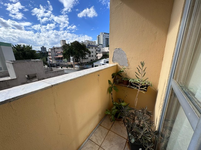 Apartamento à venda com 3 quartos, 87m² - Foto 7