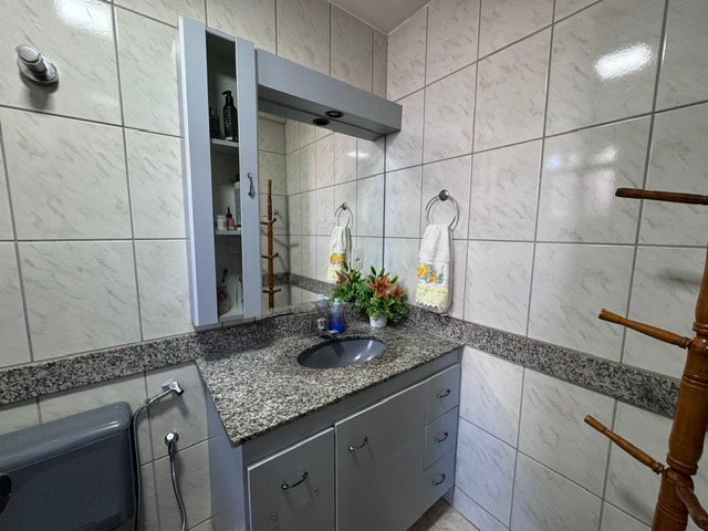 Apartamento à venda com 3 quartos, 87m² - Foto 18