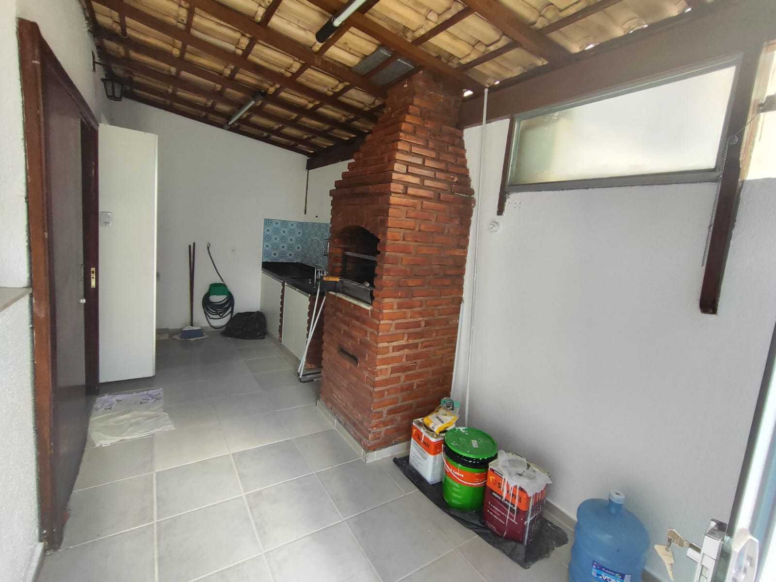 Apartamento à venda com 2 quartos, 62m² - Foto 2