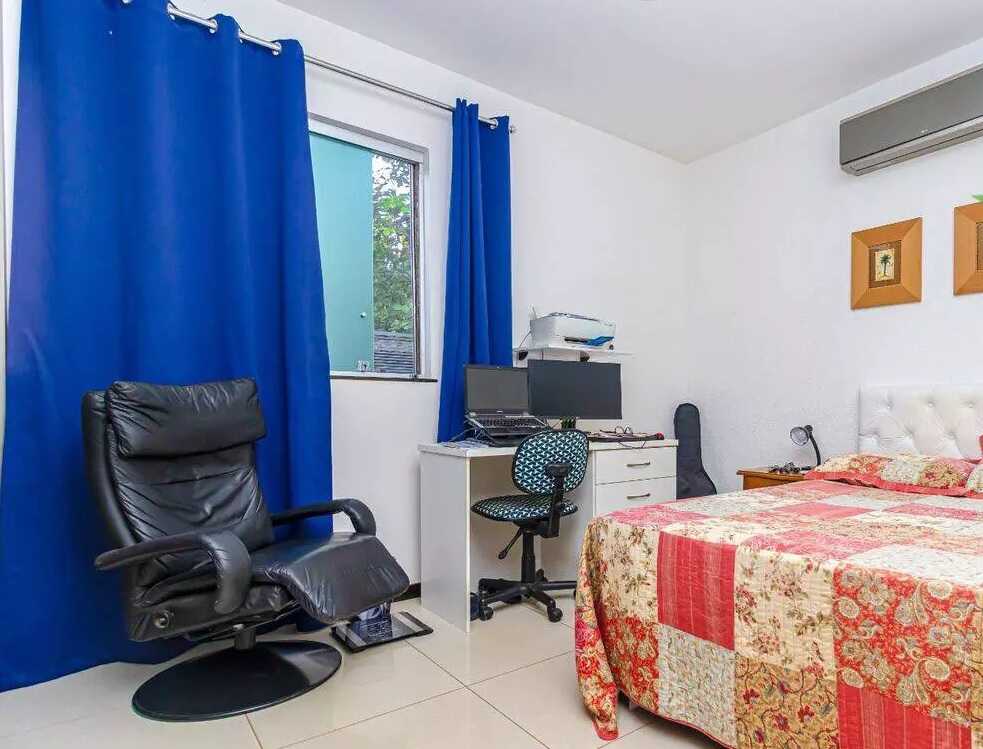 Casa de Condomínio à venda com 4 quartos, 246m² - Foto 3