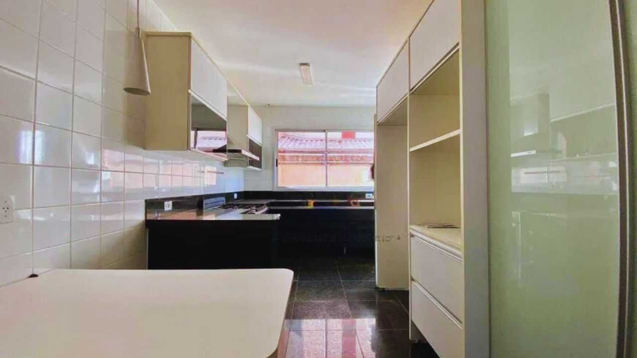 Apartamento à venda com 4 quartos, 160m² - Foto 9