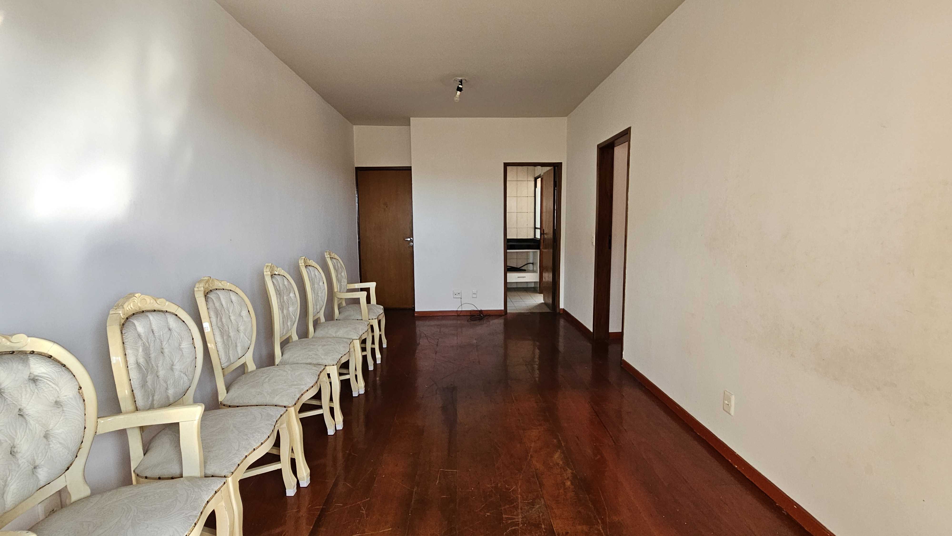 Apartamento à venda com 3 quartos, 70m² - Foto 3