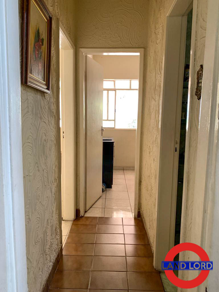 Casa à venda com 3 quartos, 420m² - Foto 2