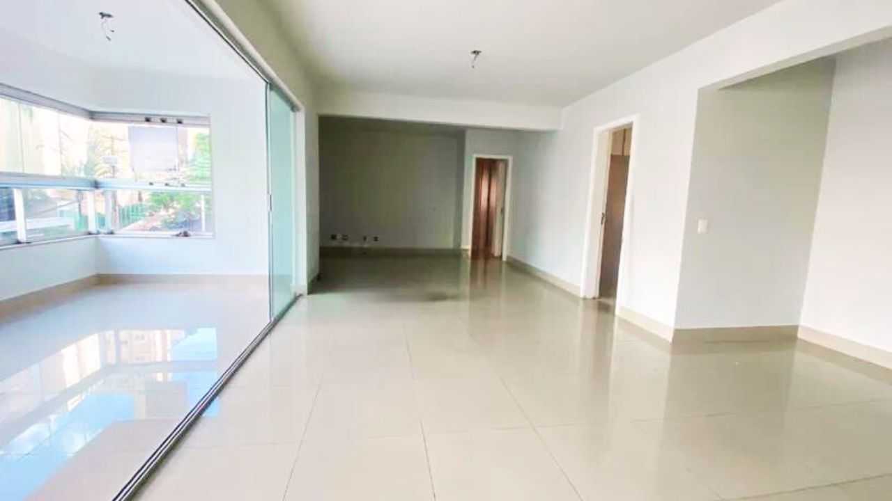 Apartamento à venda com 3 quartos, 141m² - Foto 3