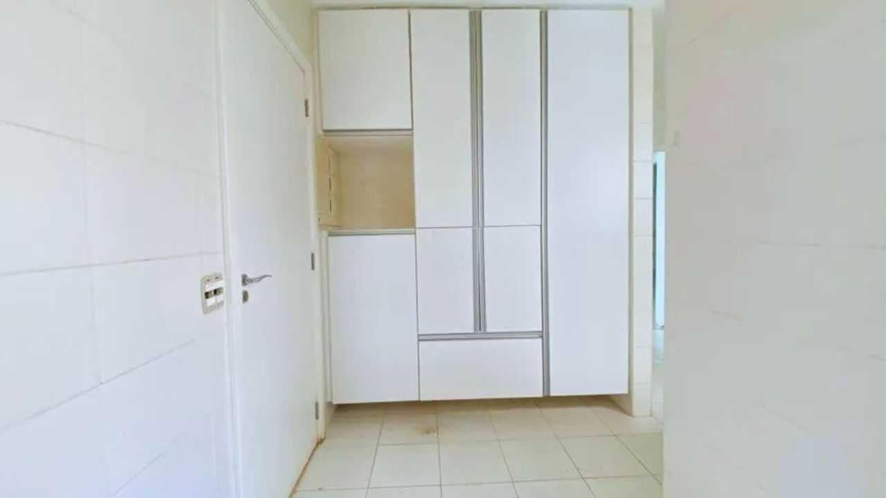 Apartamento à venda com 3 quartos, 141m² - Foto 9