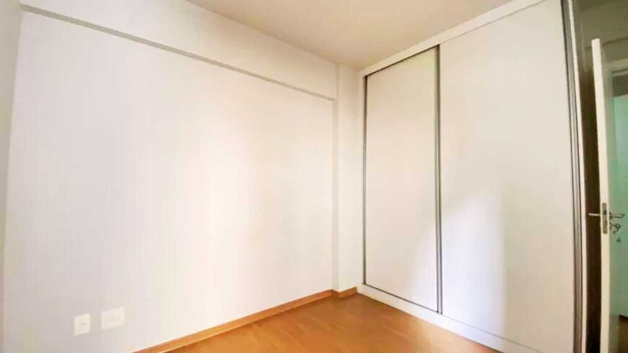 Apartamento à venda com 3 quartos, 141m² - Foto 13