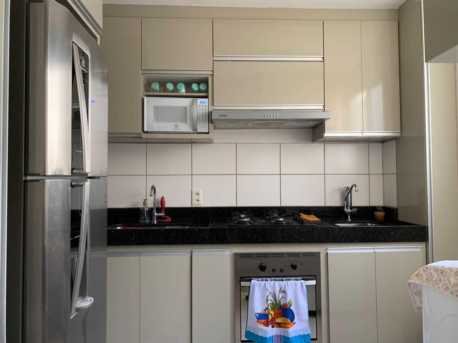 Apartamento à venda com 2 quartos, 62m² - Foto 2