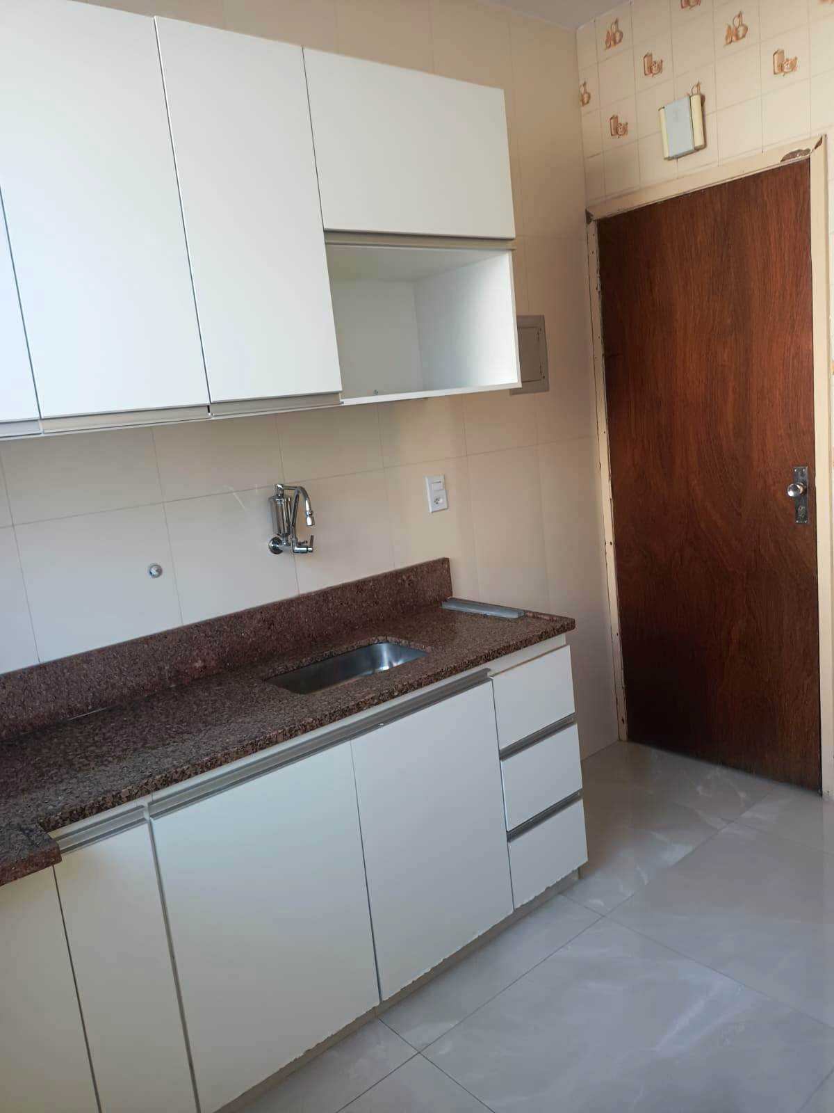 Apartamento à venda com 3 quartos, 70m² - Foto 17