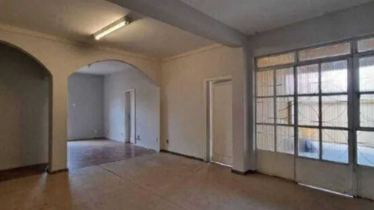 Casa para alugar com 3 quartos, 199m² - Foto 1