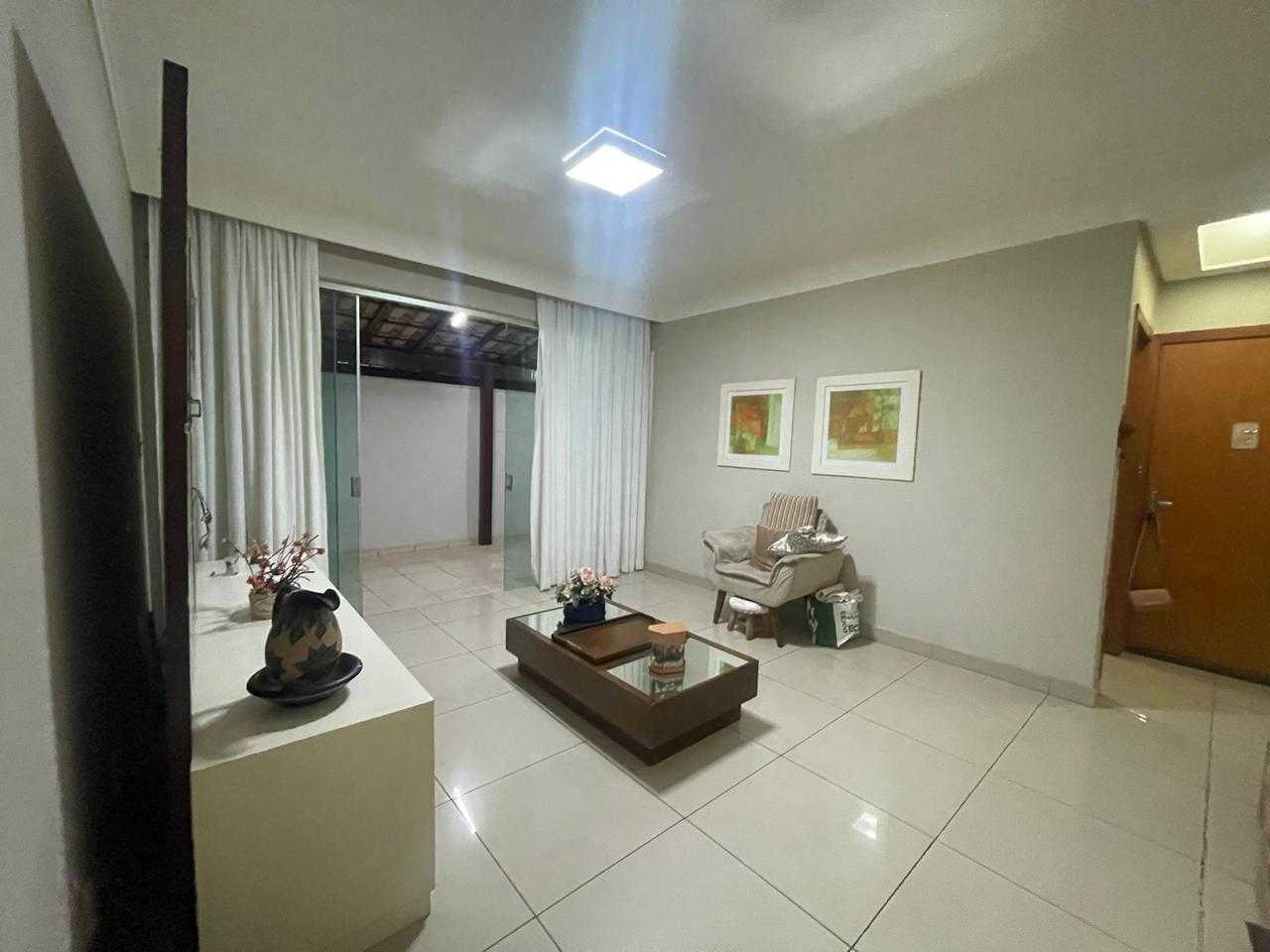 Apartamento à venda com 2 quartos, 100m² - Foto 1