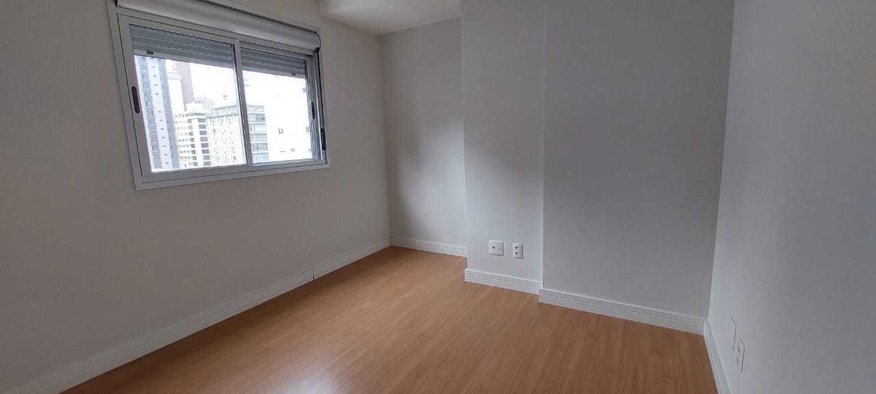 Apartamento à venda com 2 quartos, 67m² - Foto 11