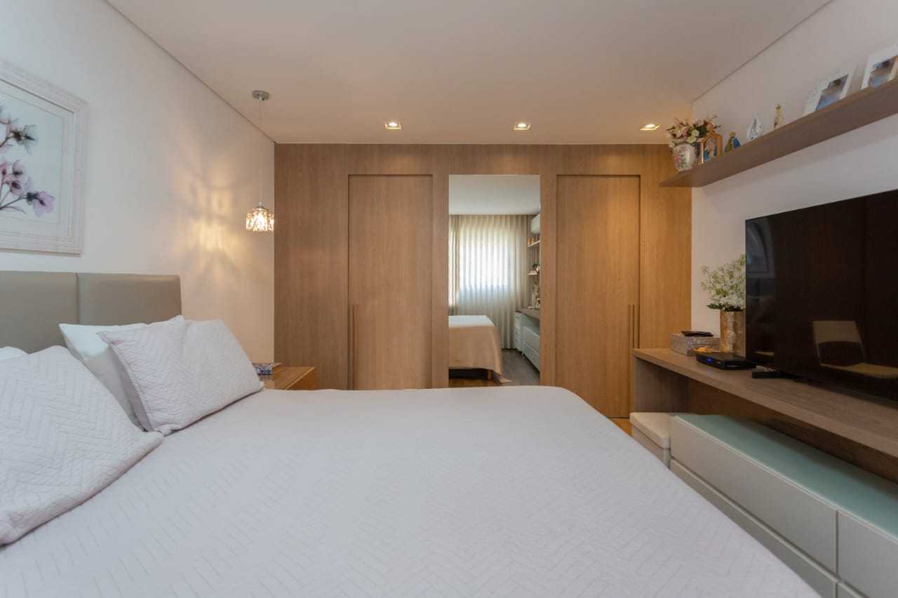 Apartamento à venda com 4 quartos, 143m² - Foto 1