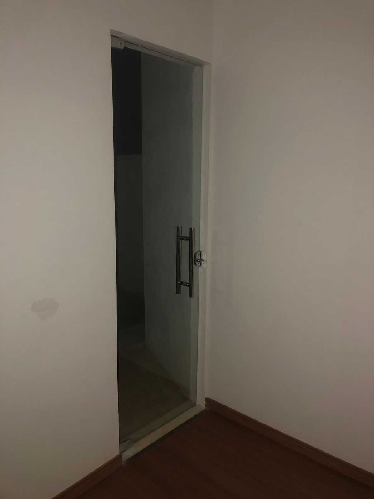 Apartamento à venda com 2 quartos, 70m² - Foto 2