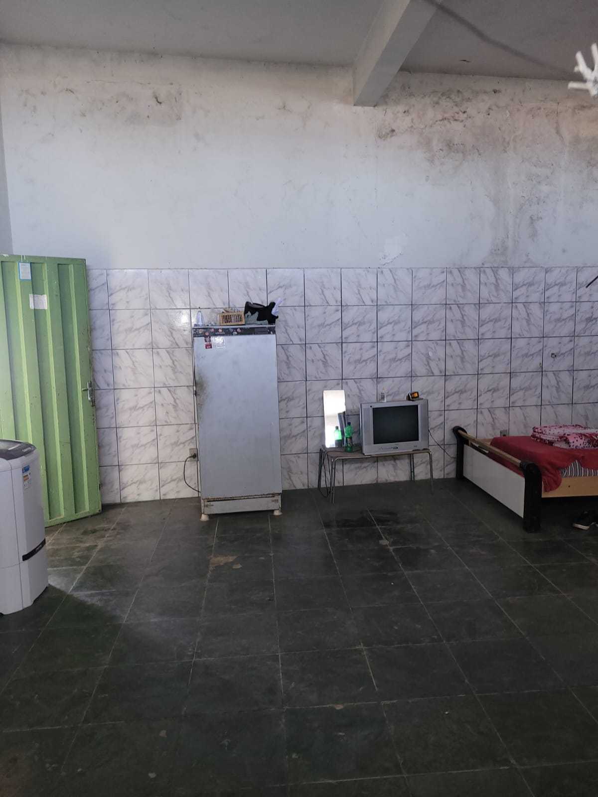 Prédio Inteiro à venda com 2 quartos, 54m² - Foto 23