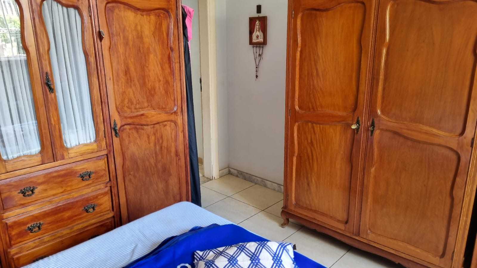 Casa à venda com 5 quartos, 300m² - Foto 22