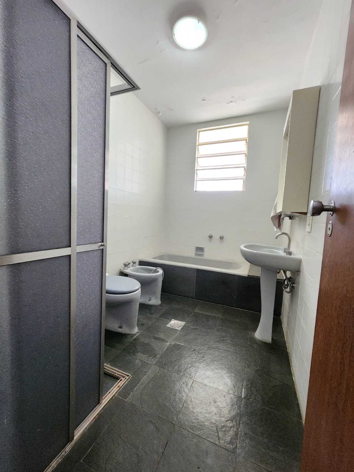 Apartamento para alugar com 3 quartos, 140m² - Foto 6