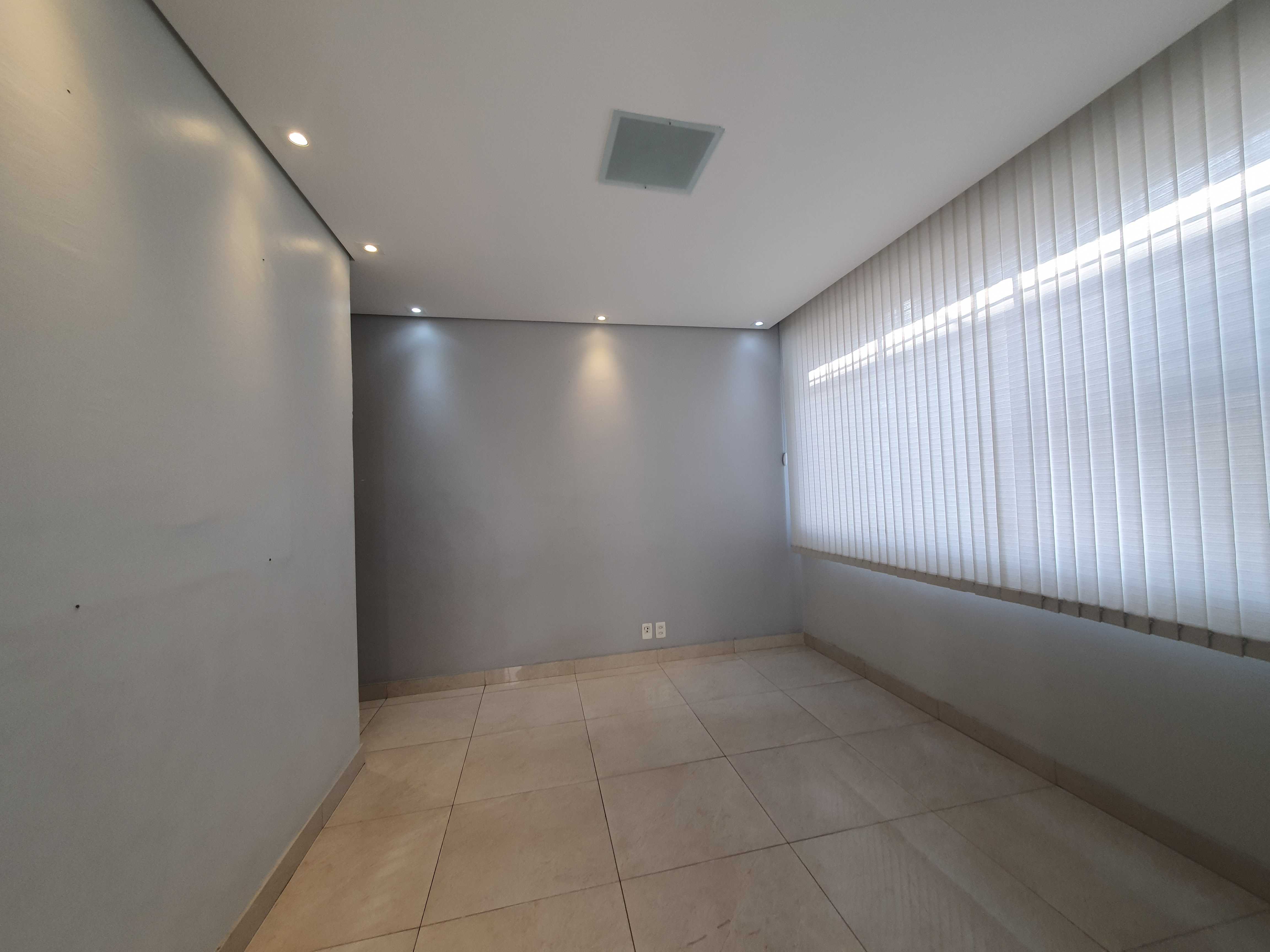 Apartamento à venda com 3 quartos, 90m² - Foto 1