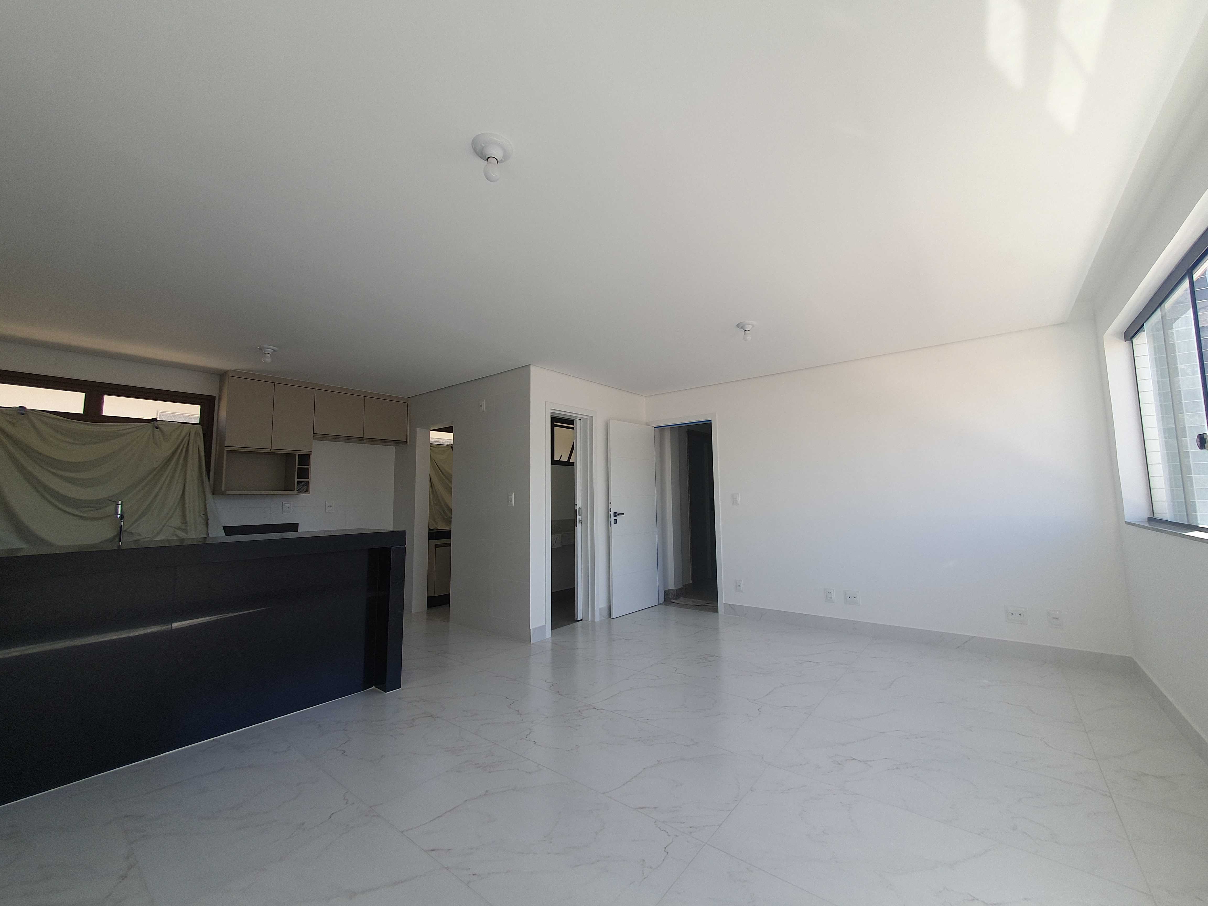 Apartamento à venda com 3 quartos, 88m² - Foto 2