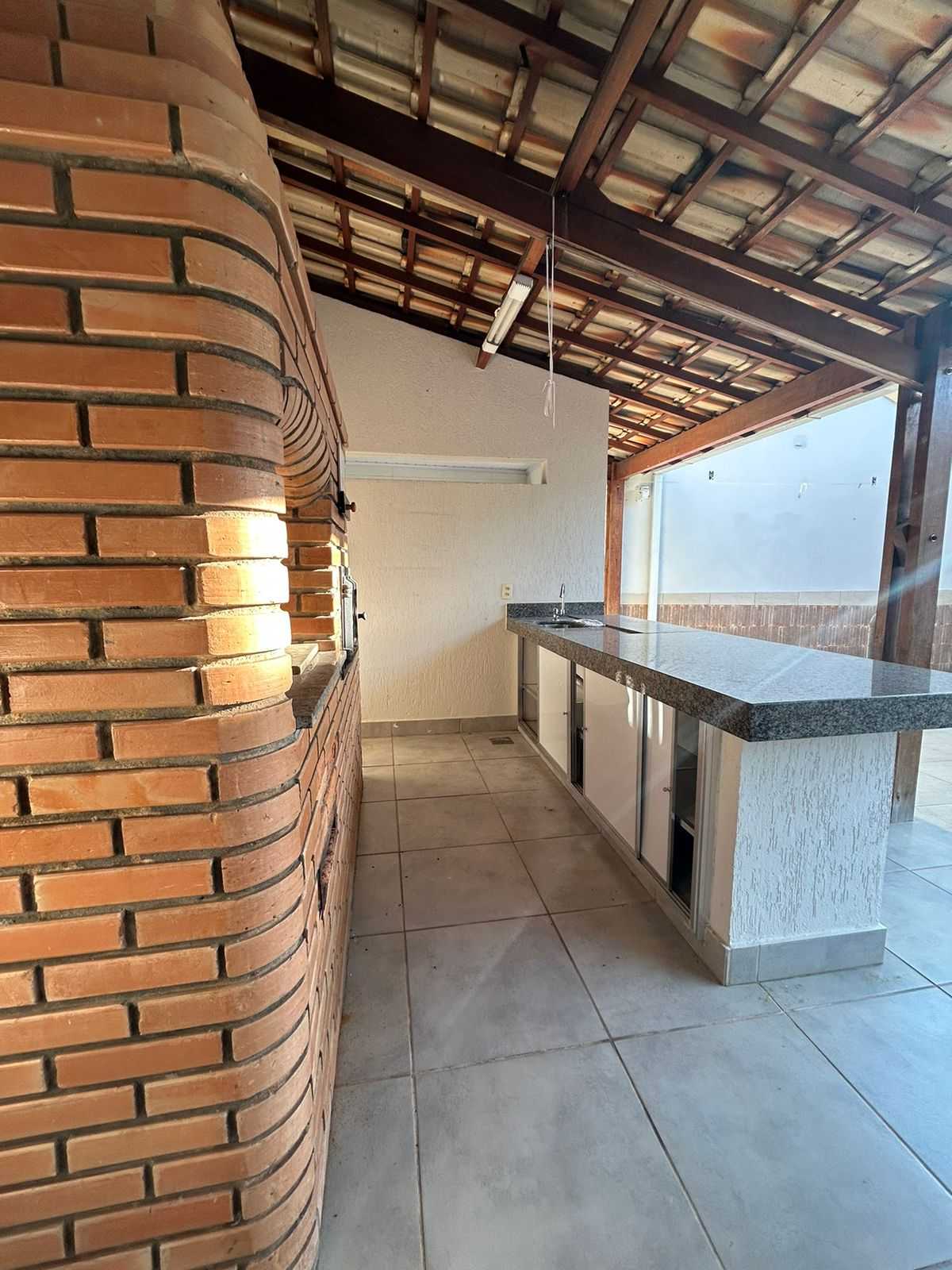 Casa à venda com 4 quartos, 251m² - Foto 25