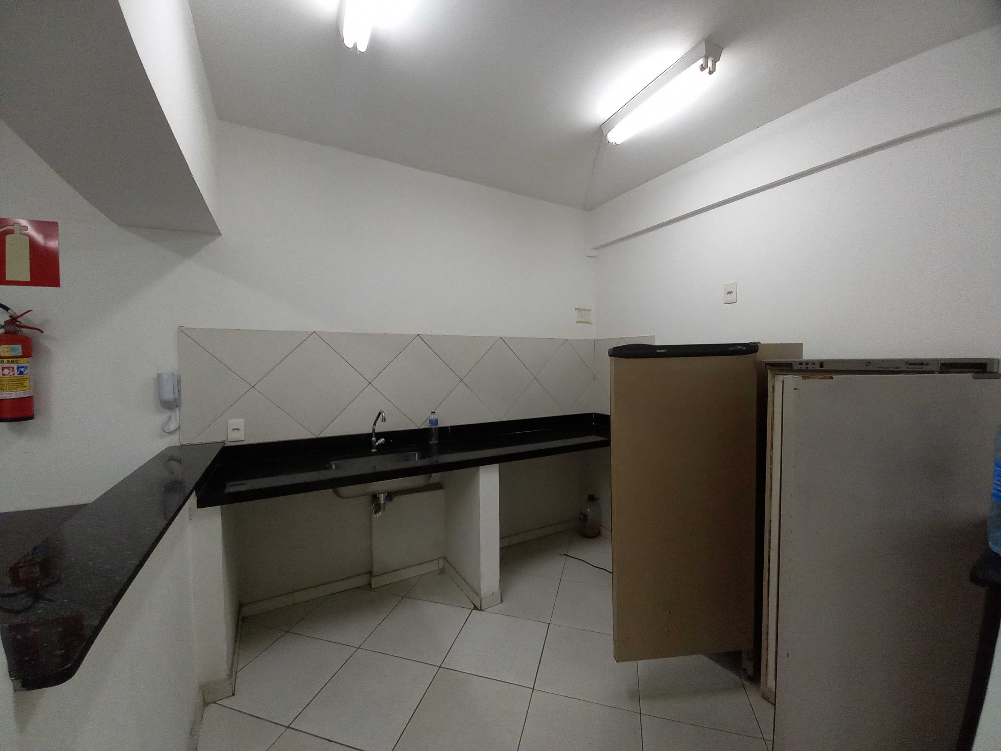 Apartamento à venda com 3 quartos, 110m² - Foto 16