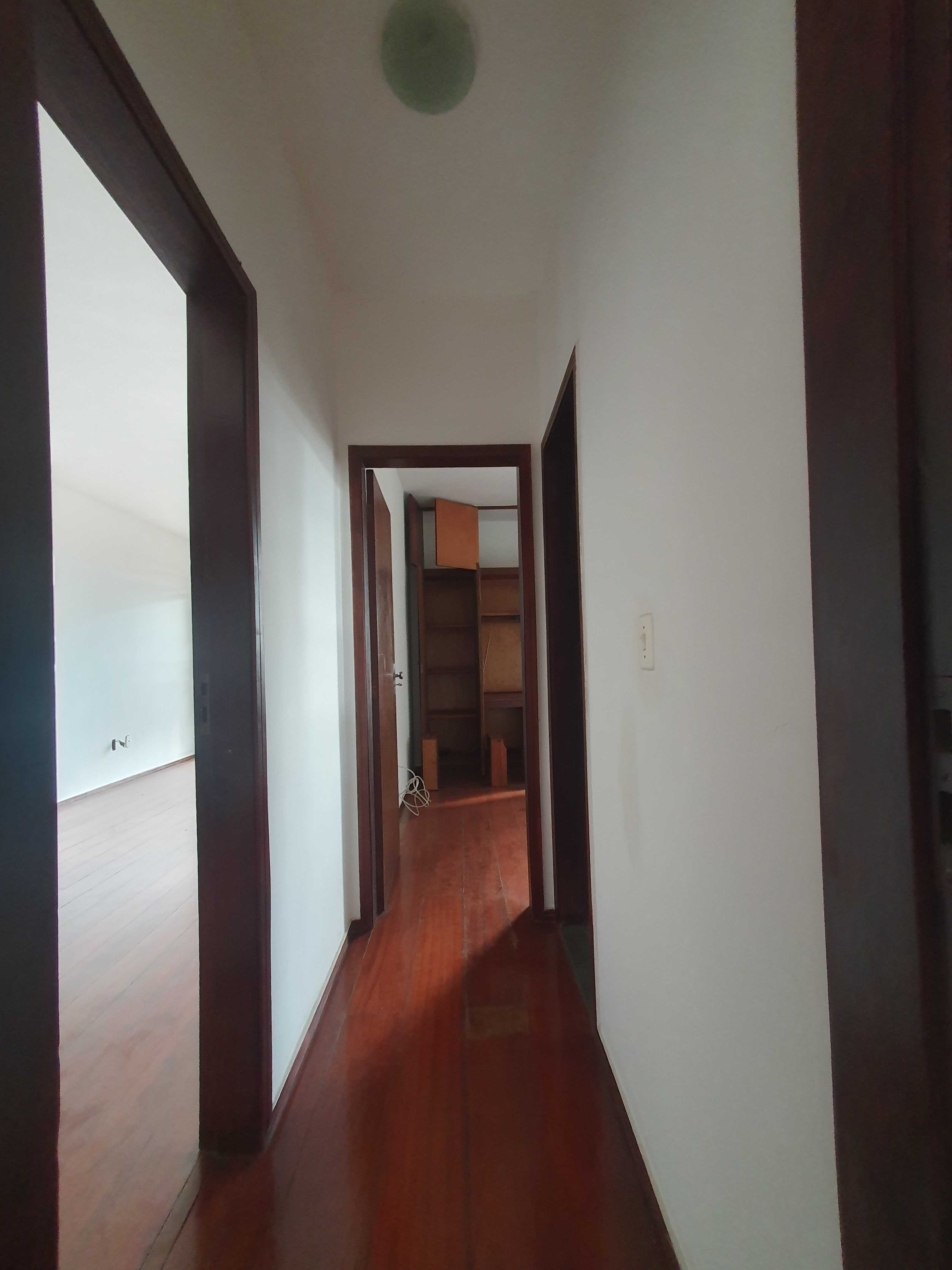 Apartamento à venda com 2 quartos, 70m² - Foto 4