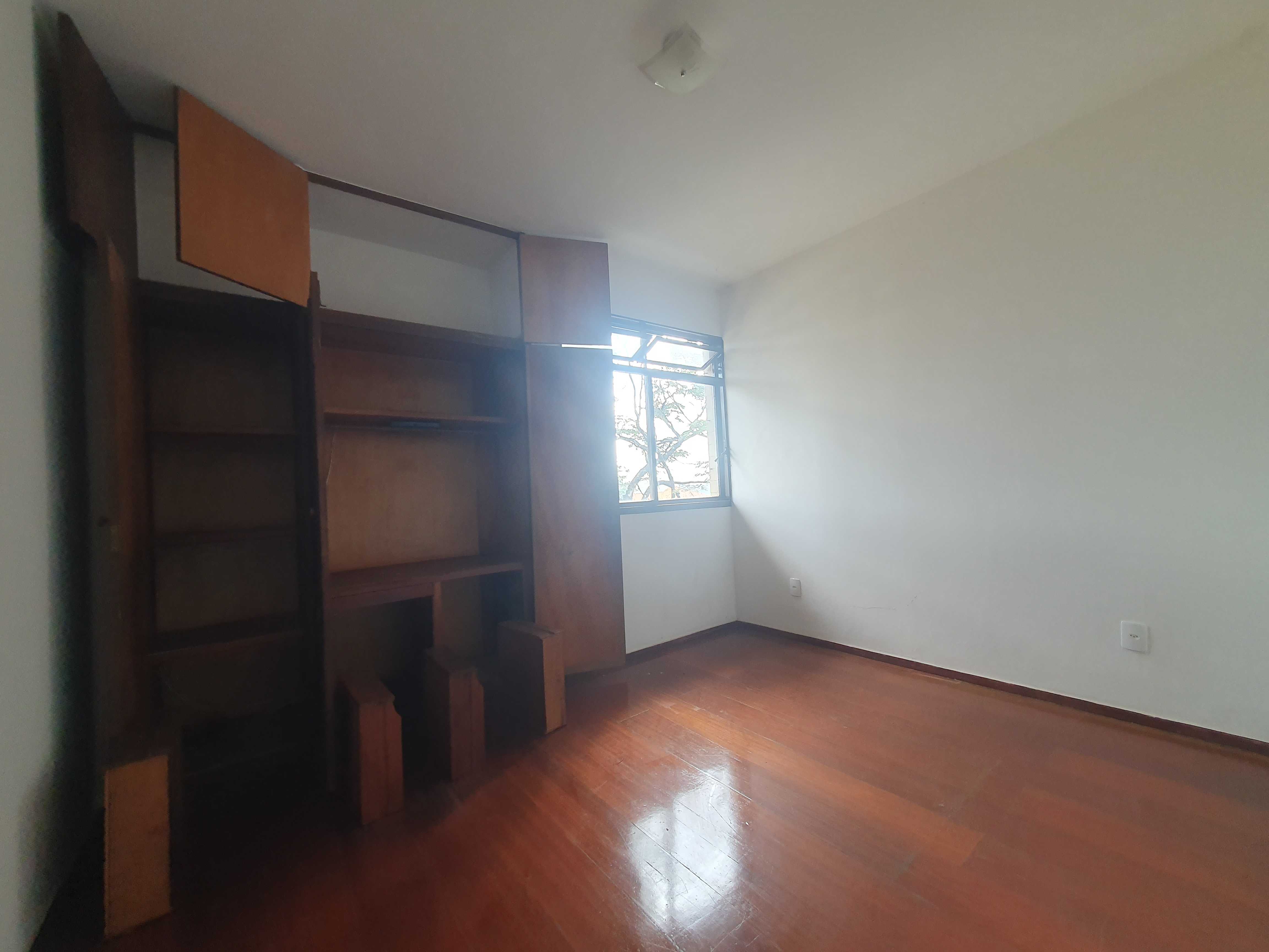 Apartamento à venda com 2 quartos, 70m² - Foto 5