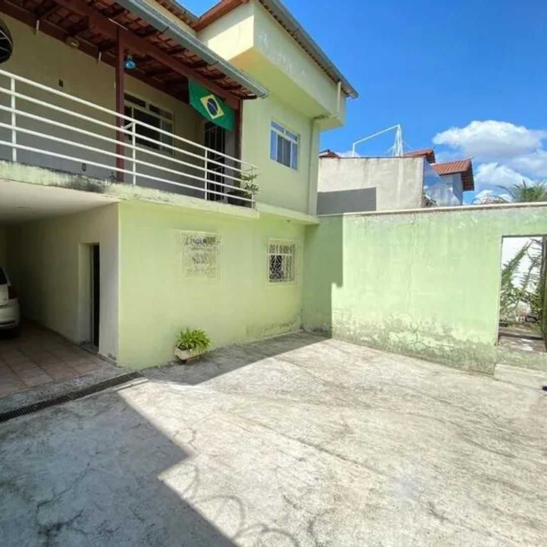 Casa à venda com 5 quartos, 332m² - Foto 1