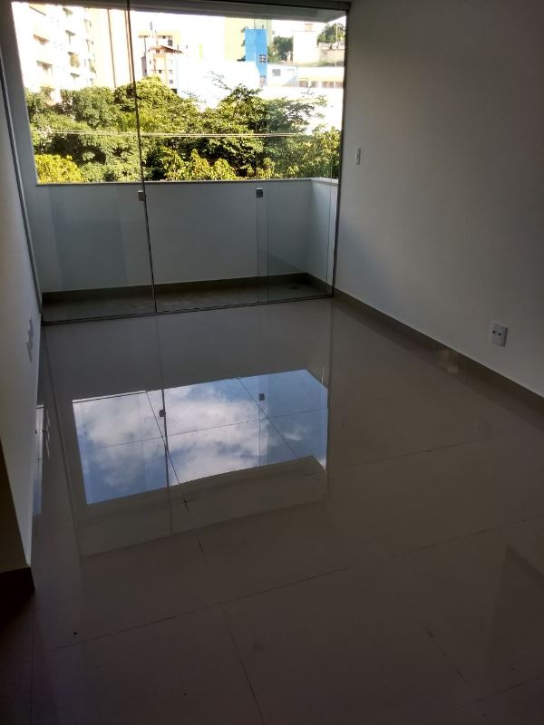 Apartamento à venda com 2 quartos, 60m² - Foto 3