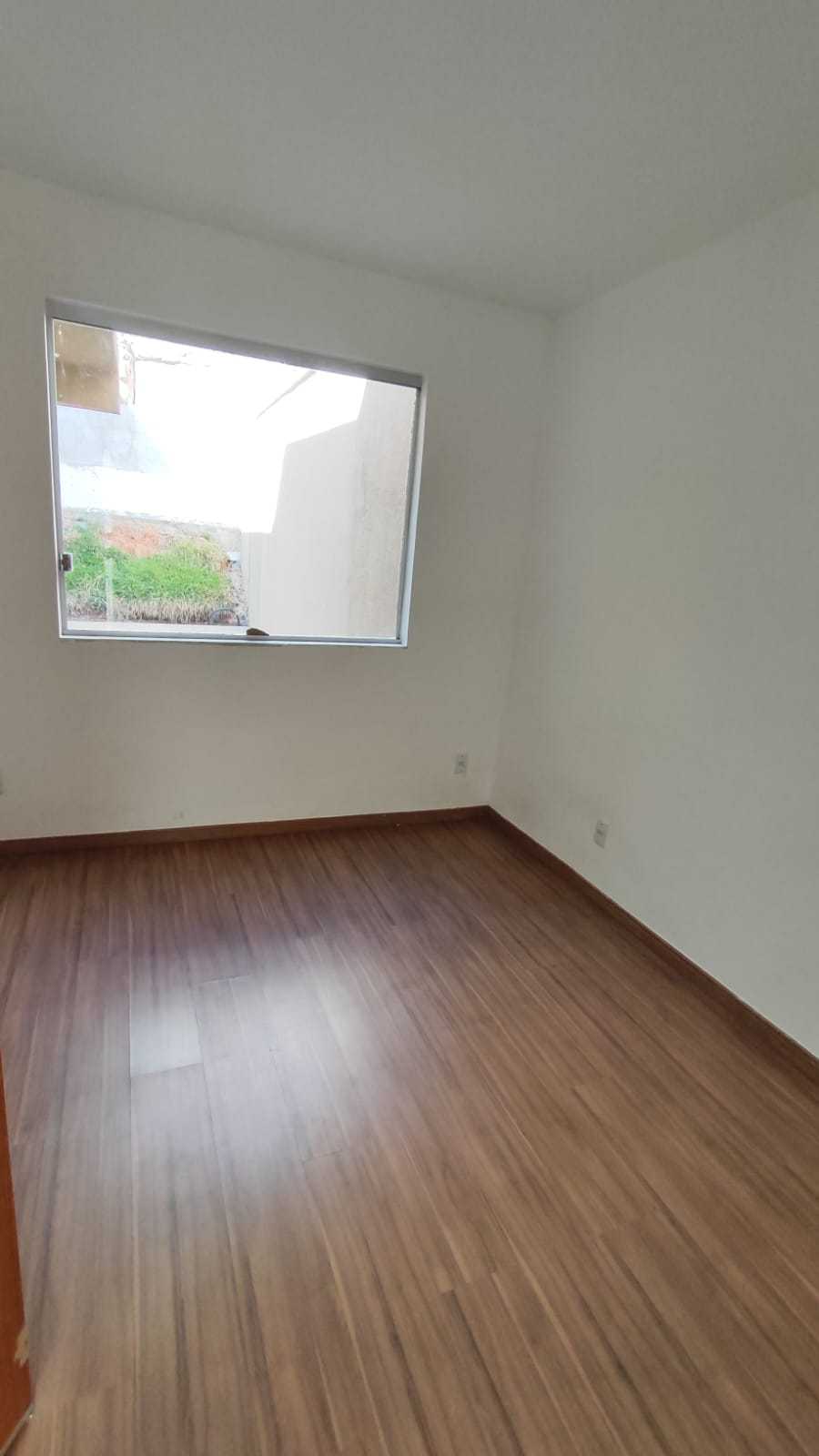 Casa à venda com 4 quartos, 180m² - Foto 12