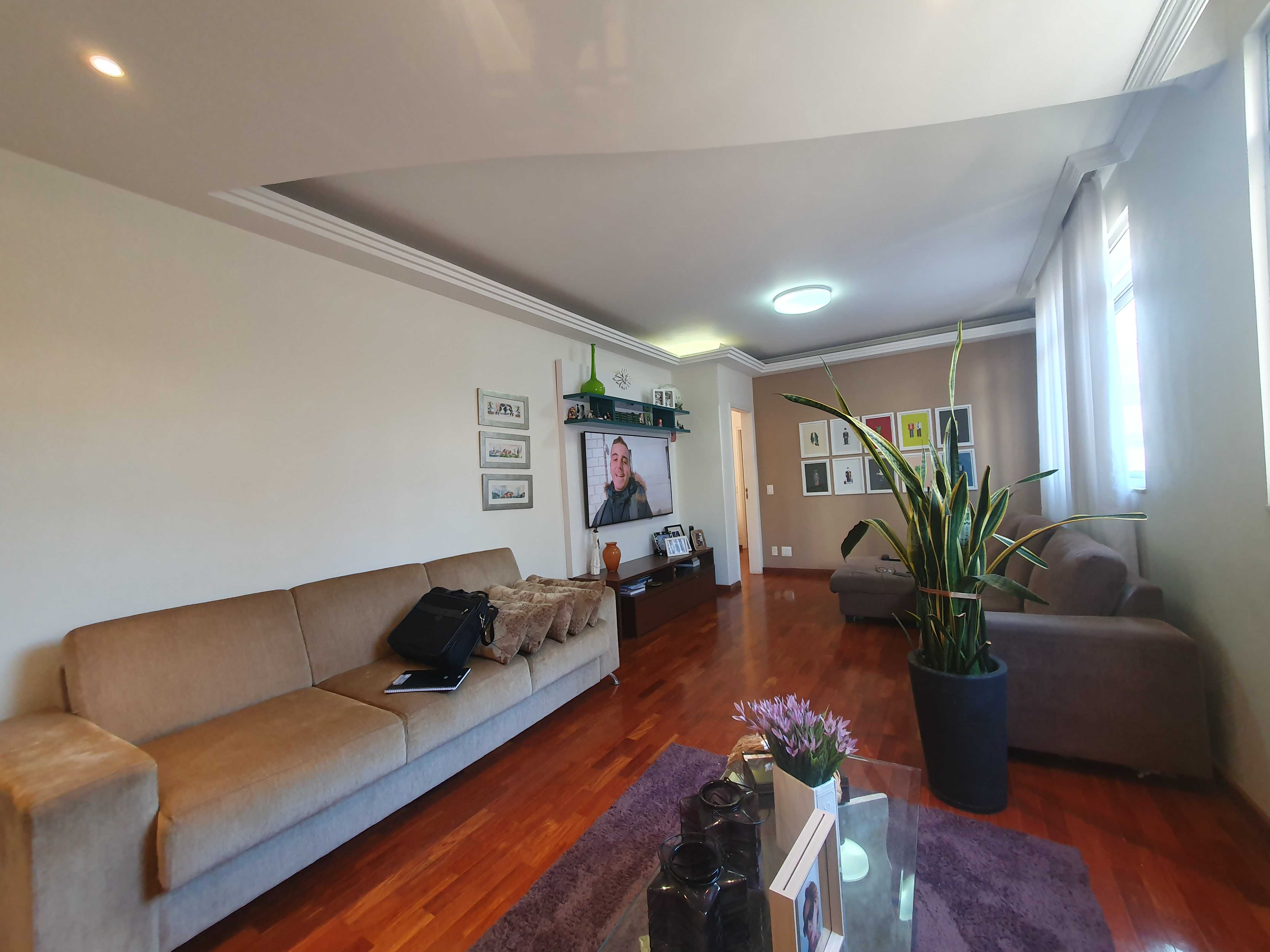 Apartamento à venda com 4 quartos, 160m² - Foto 1