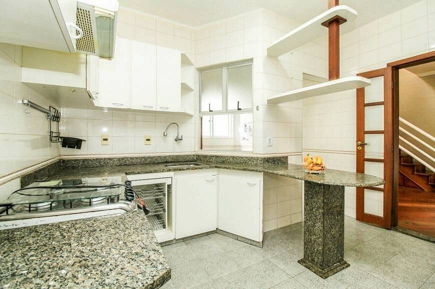 Apartamento à venda com 3 quartos, 240m² - Foto 8