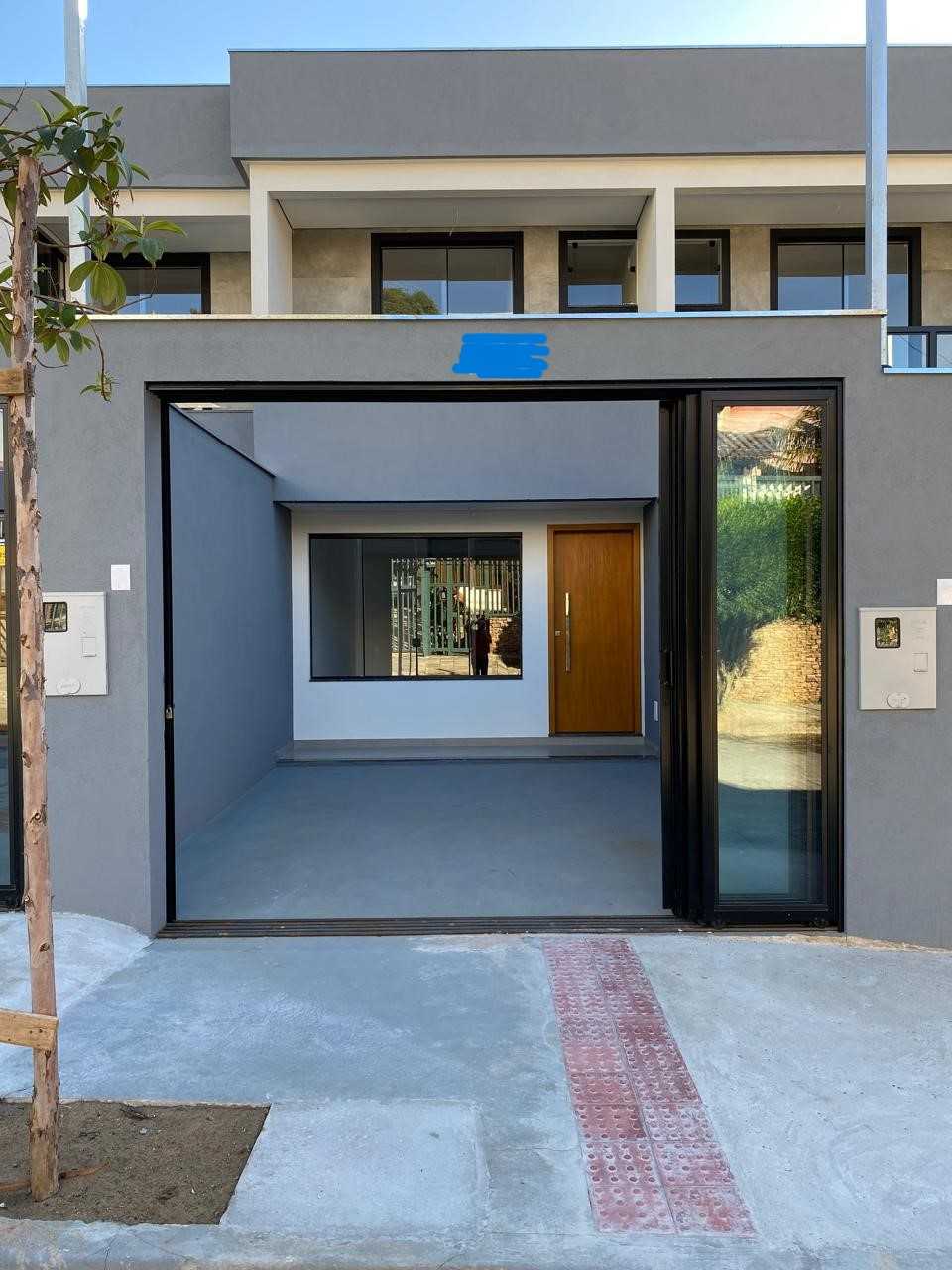 Casa à venda com 3 quartos, 93m² - Foto 1